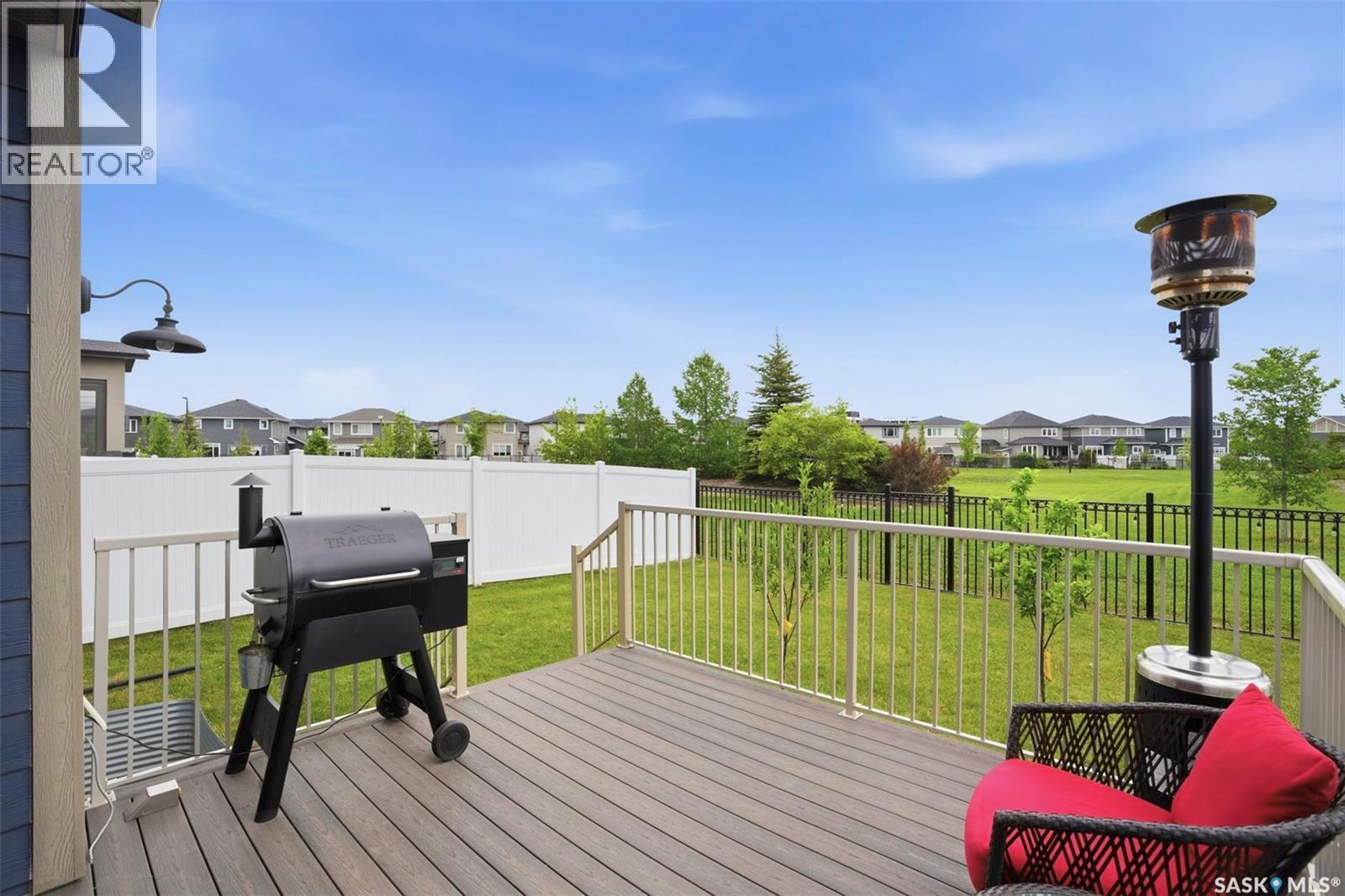 322 Dagnone Crescent, Saskatoon, SK
