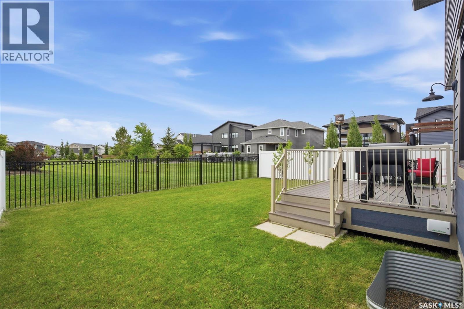 322 Dagnone Crescent, Saskatoon, SK