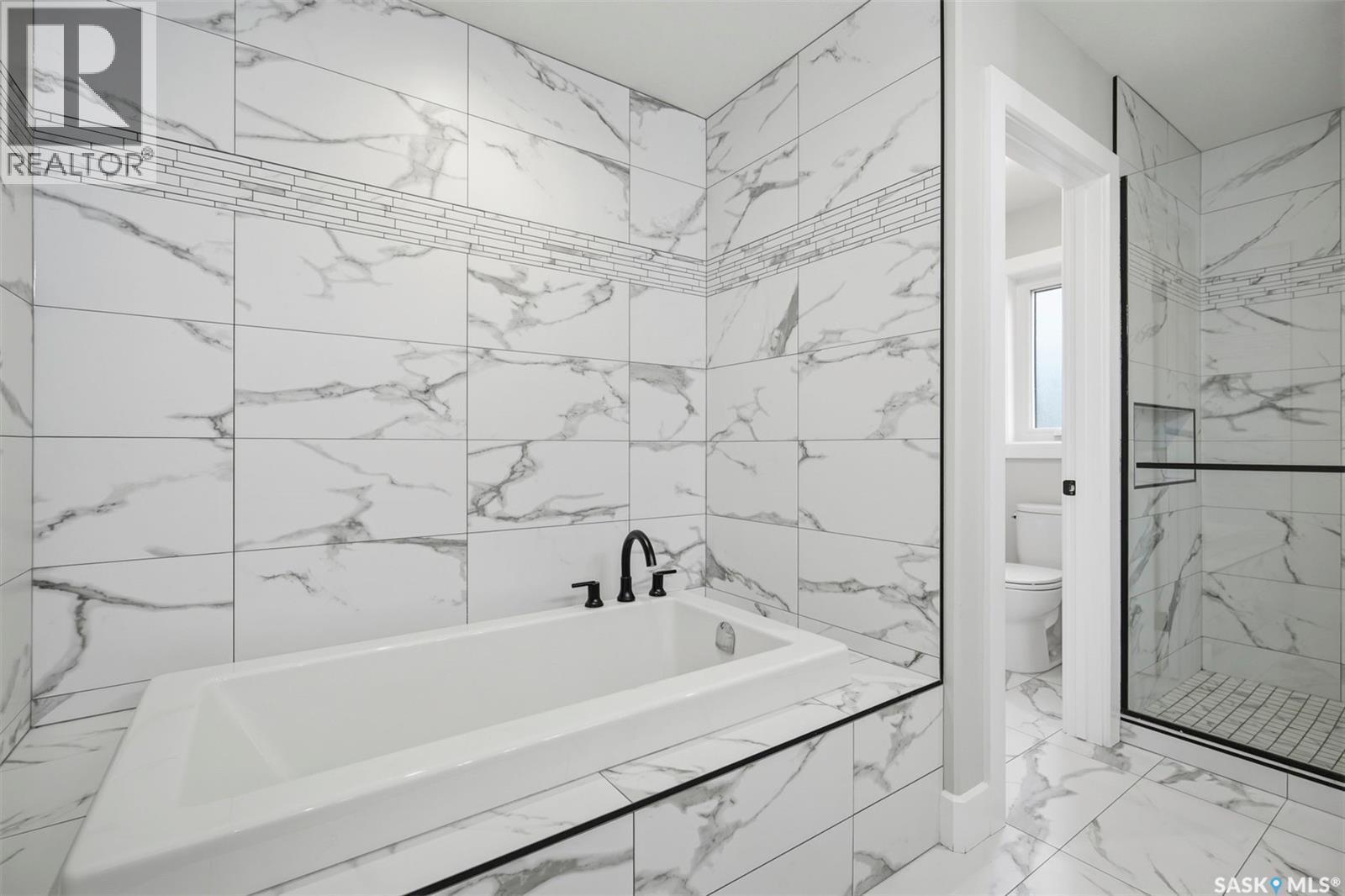 322 Dagnone Crescent, Saskatoon, SK