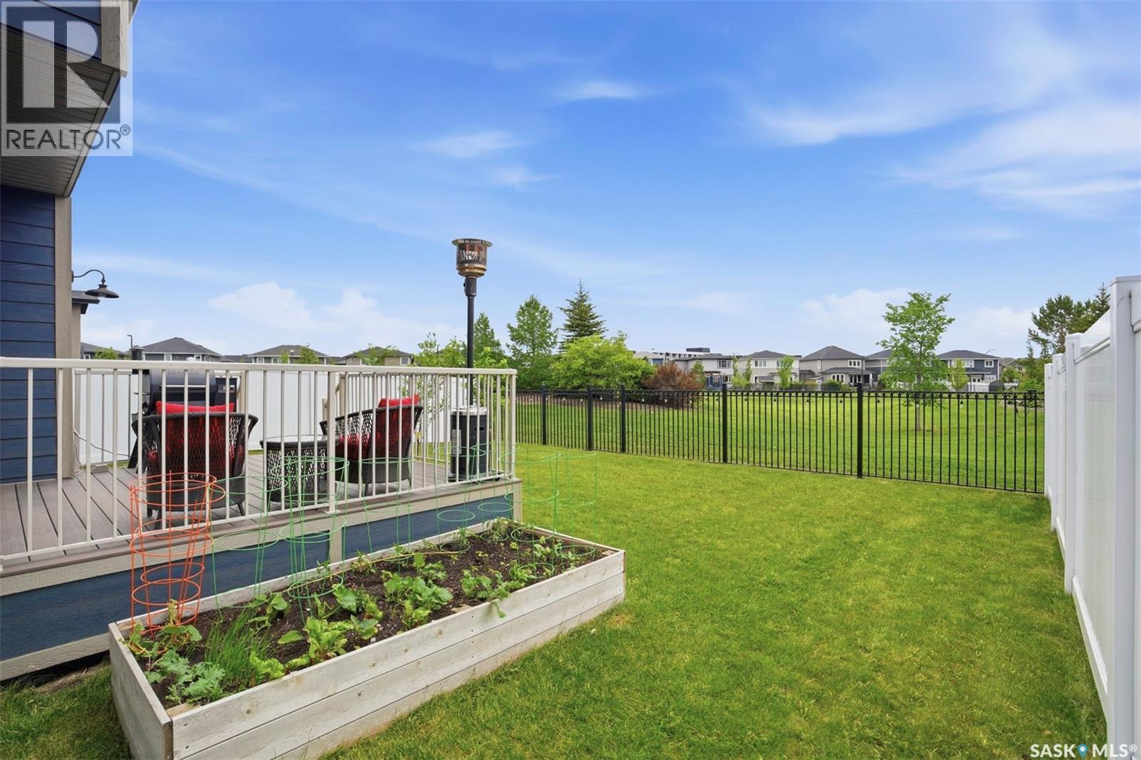 322 Dagnone Crescent, Saskatoon, SK