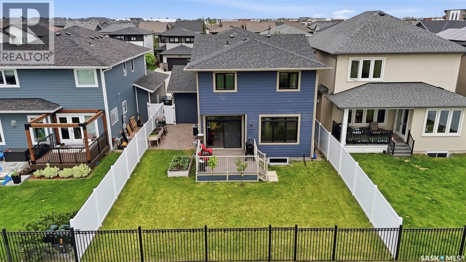322 Dagnone Crescent, Saskatoon, SK