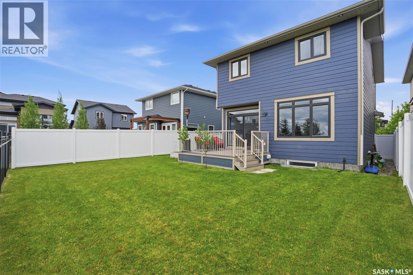 322 Dagnone Crescent, Saskatoon, SK