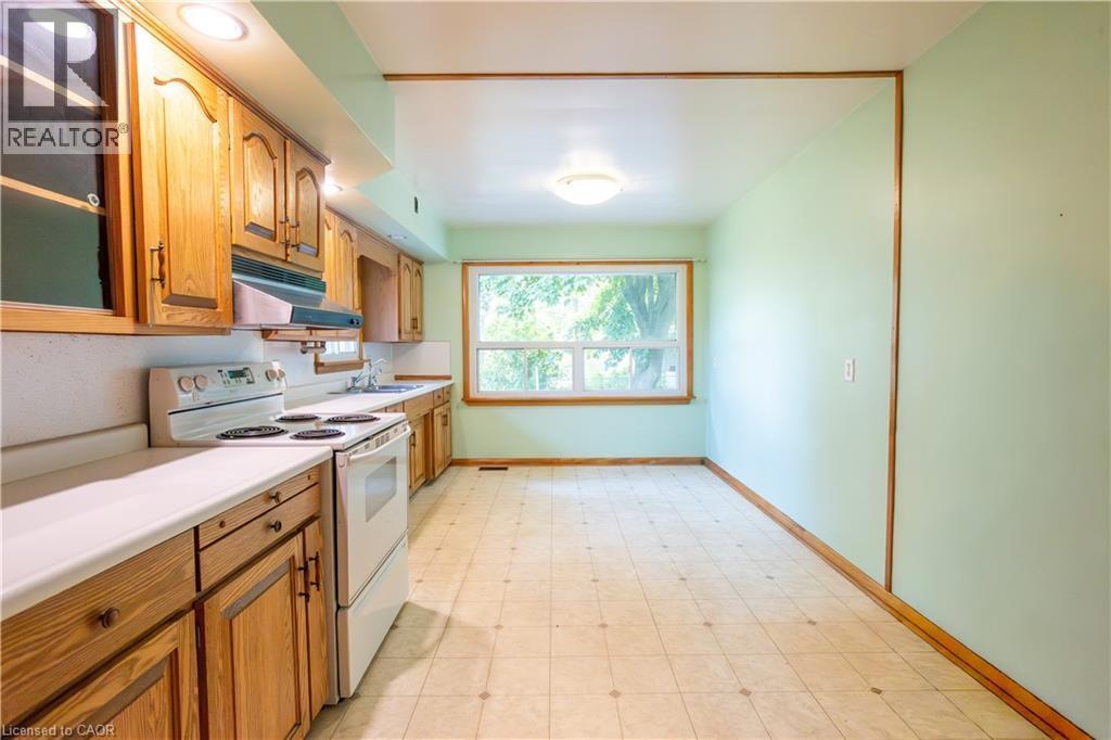 6 Richard Avenue, Simcoe, ON