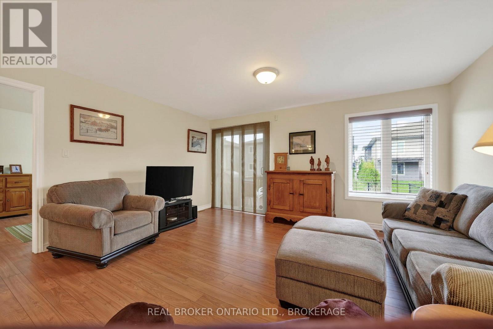 83 Sunset Boulevard, Cornwall, ON