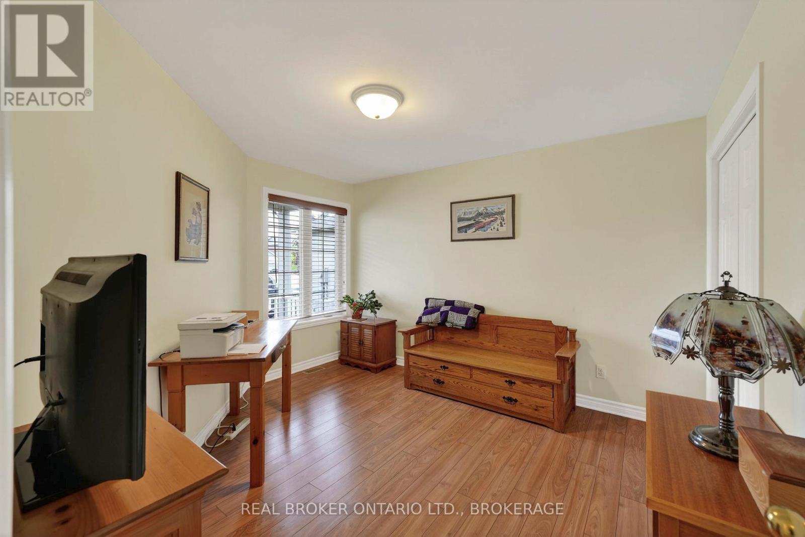 83 Sunset Boulevard, Cornwall, ON