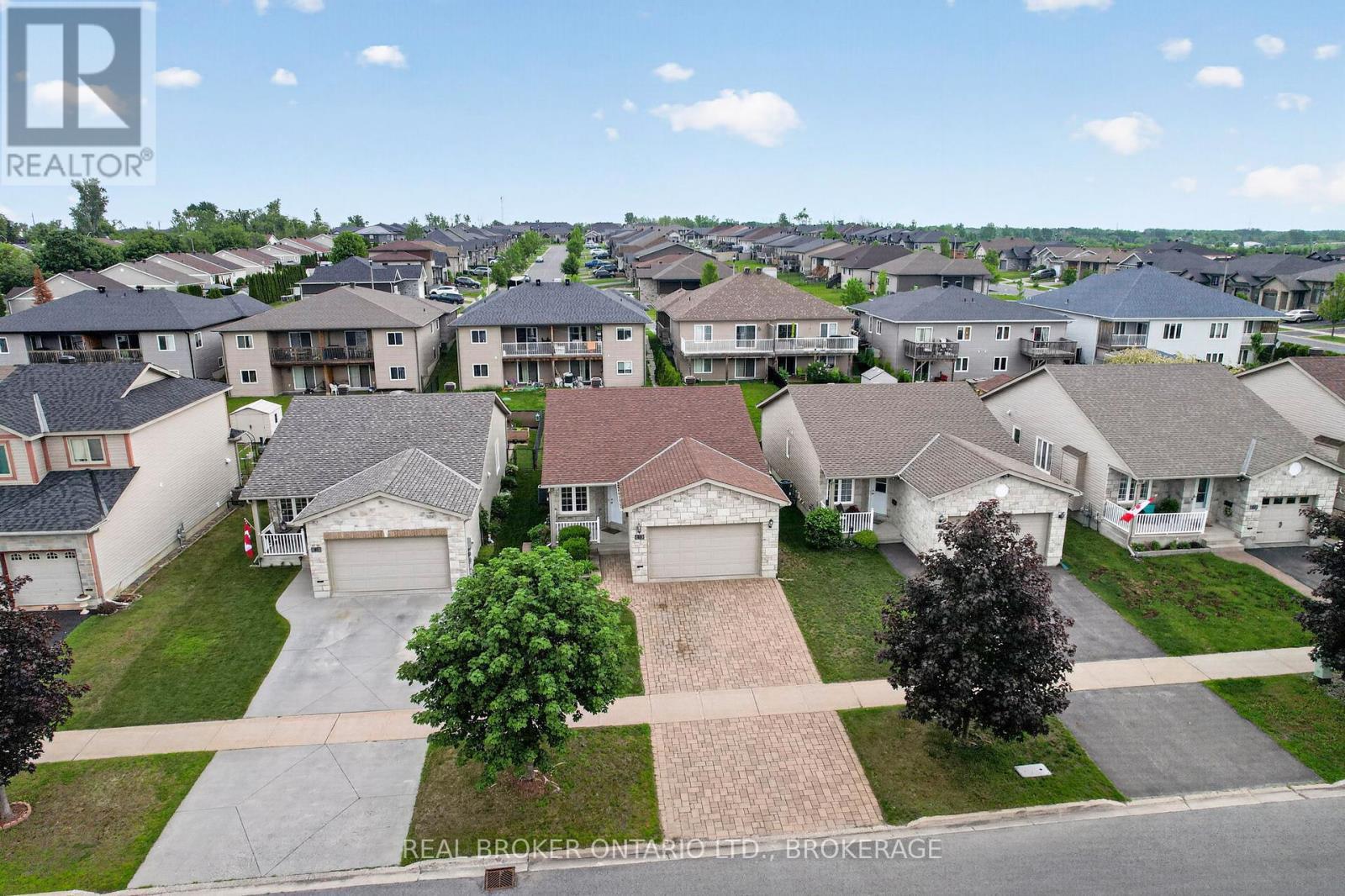 83 Sunset Boulevard, Cornwall, ON