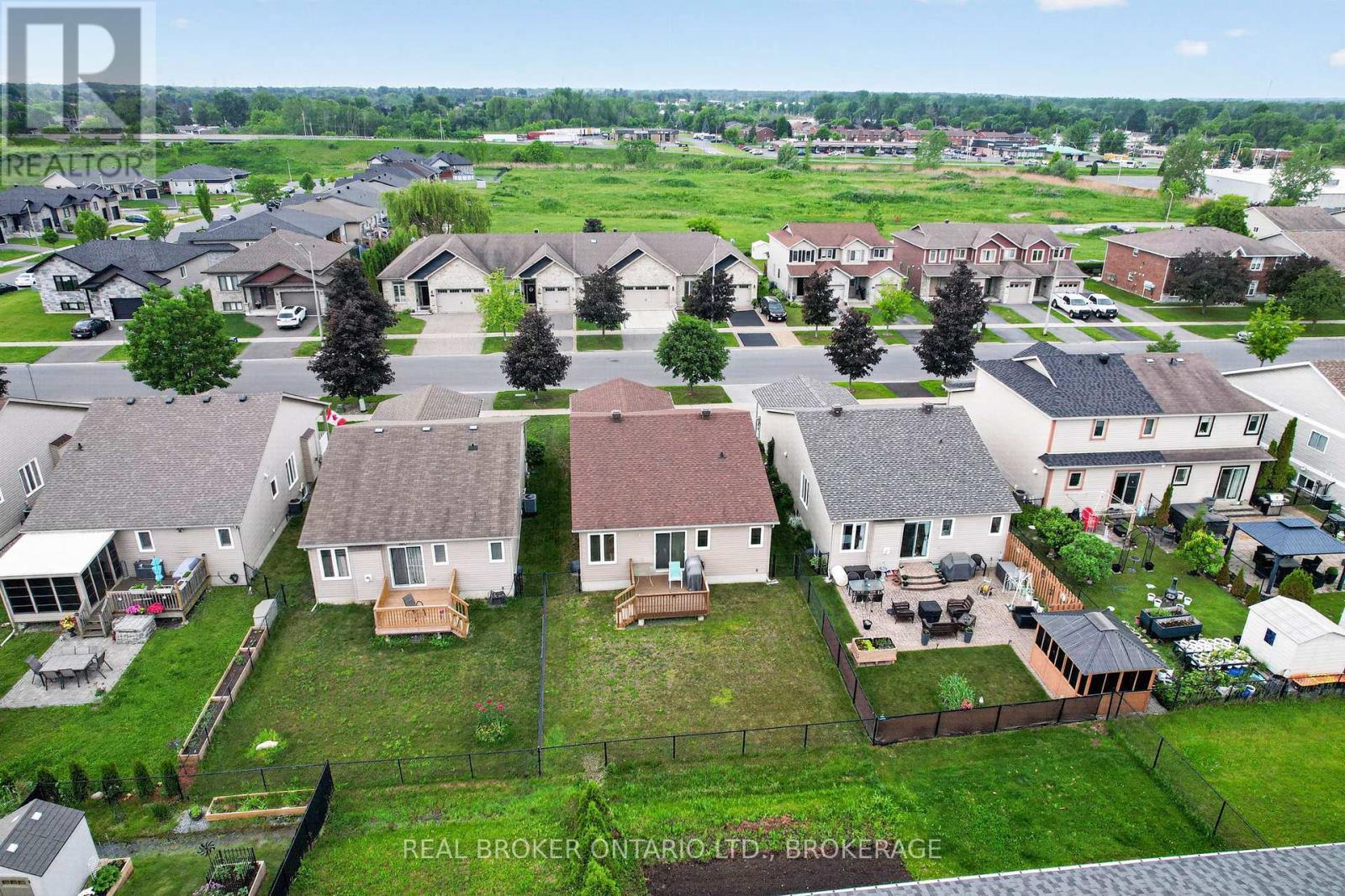 83 Sunset Boulevard, Cornwall, ON