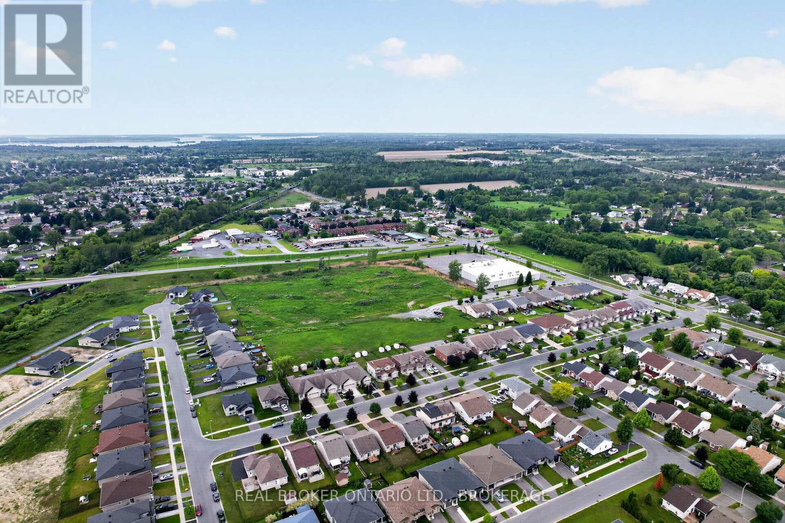 83 Sunset Boulevard, Cornwall, ON