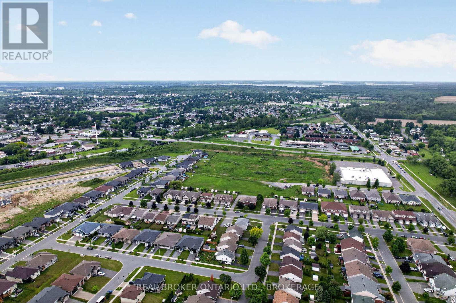 83 Sunset Boulevard, Cornwall, ON
