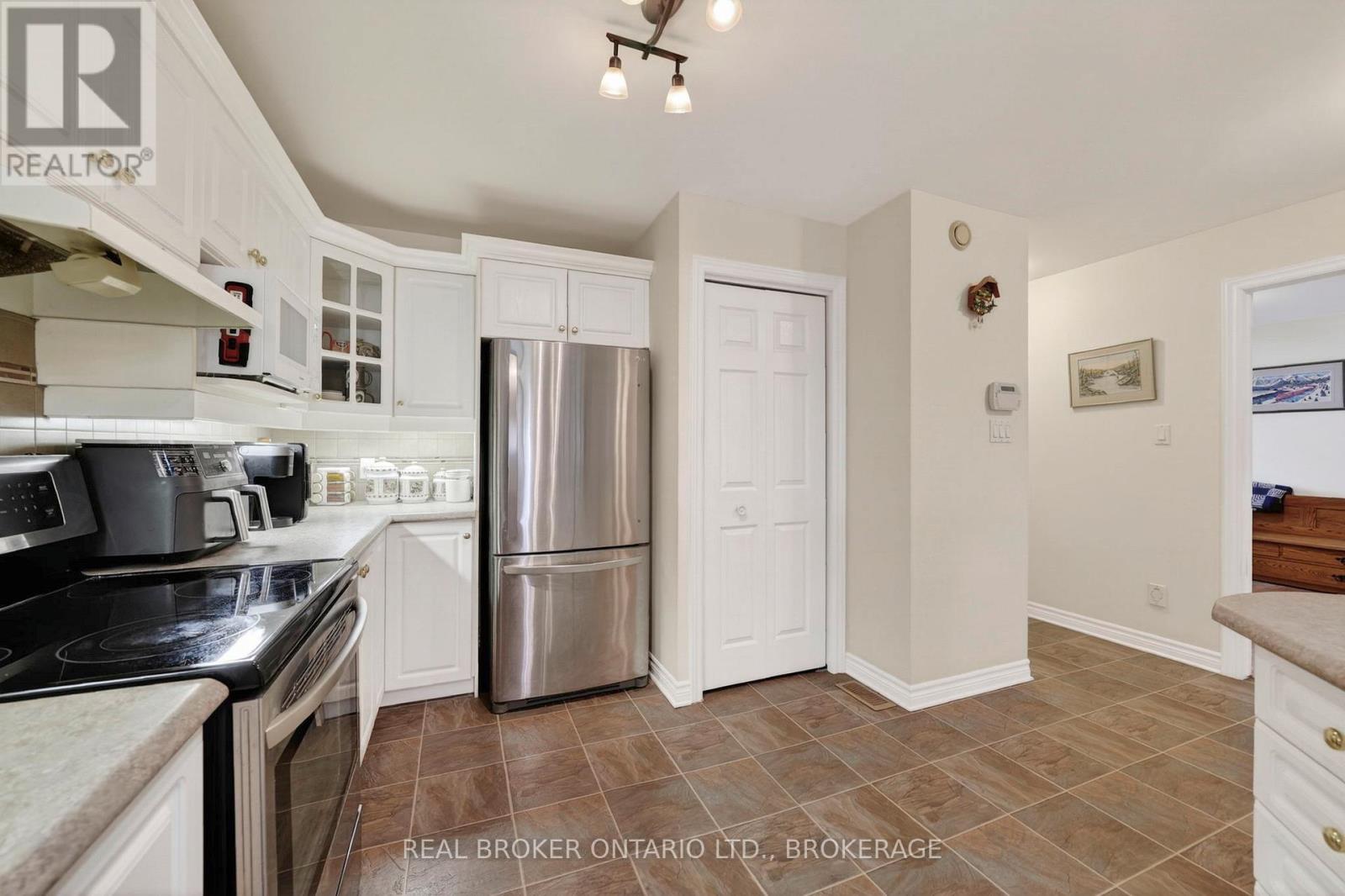83 Sunset Boulevard, Cornwall, ON