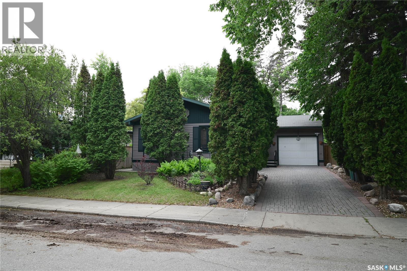 75 Richmond Crescent, Saskatoon, SK