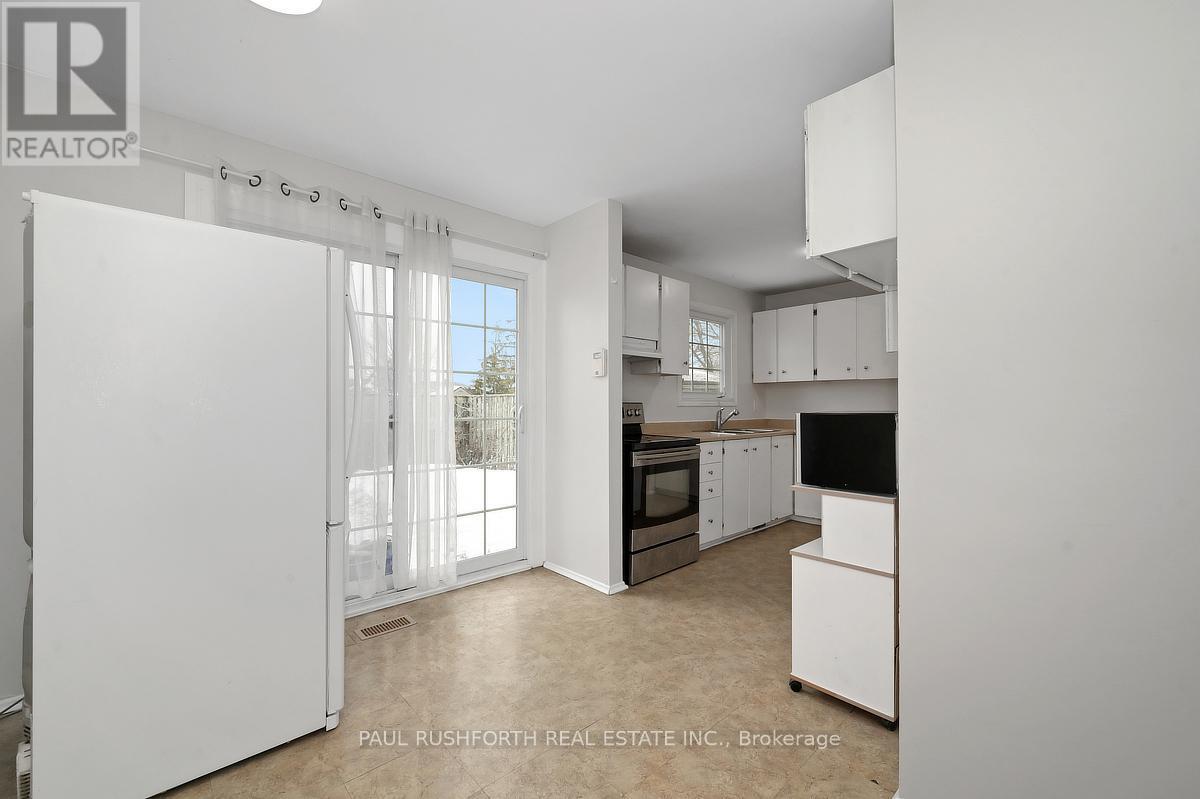 Kitchen - 1107 Meadowlands Drive, Ottawa, ON