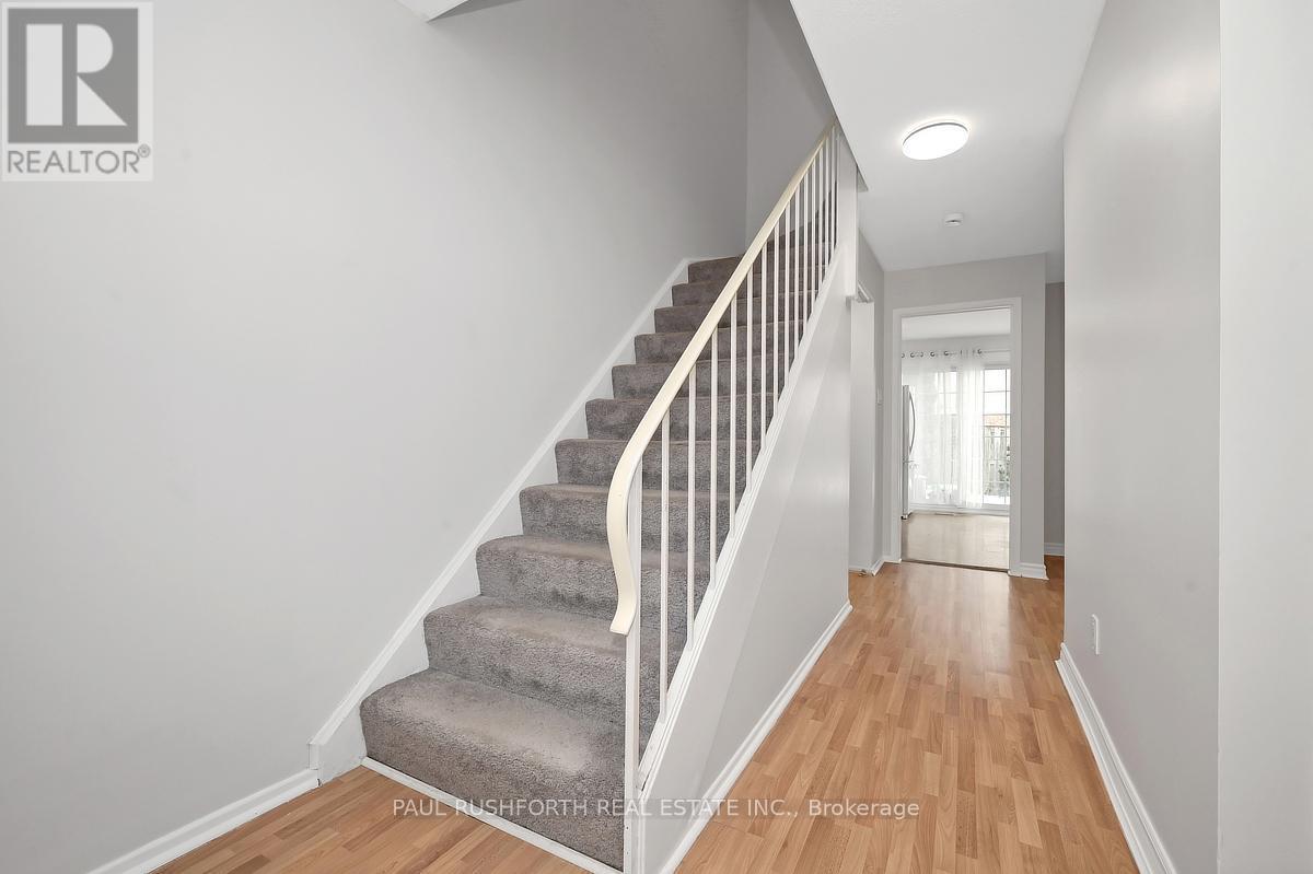 Entry - 1107 Meadowlands Drive, Ottawa, ON