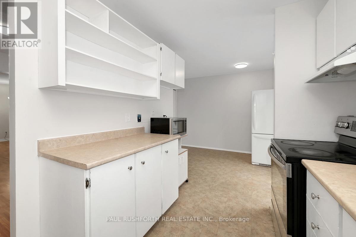 Kitchen - 1107 Meadowlands Drive, Ottawa, ON - Indoor Photo Showing Kitchen