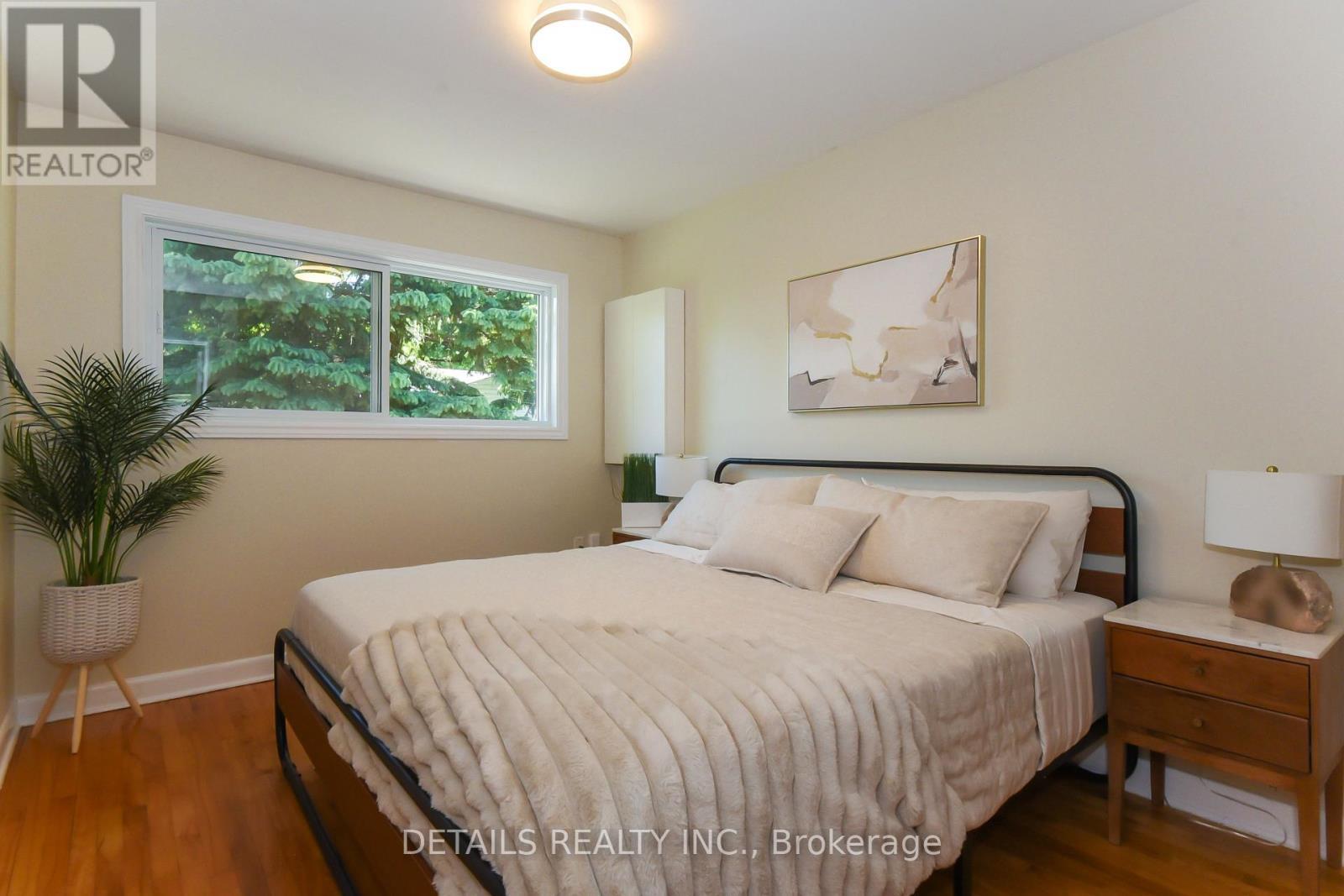 1255 Highgate Road, Ottawa, ON