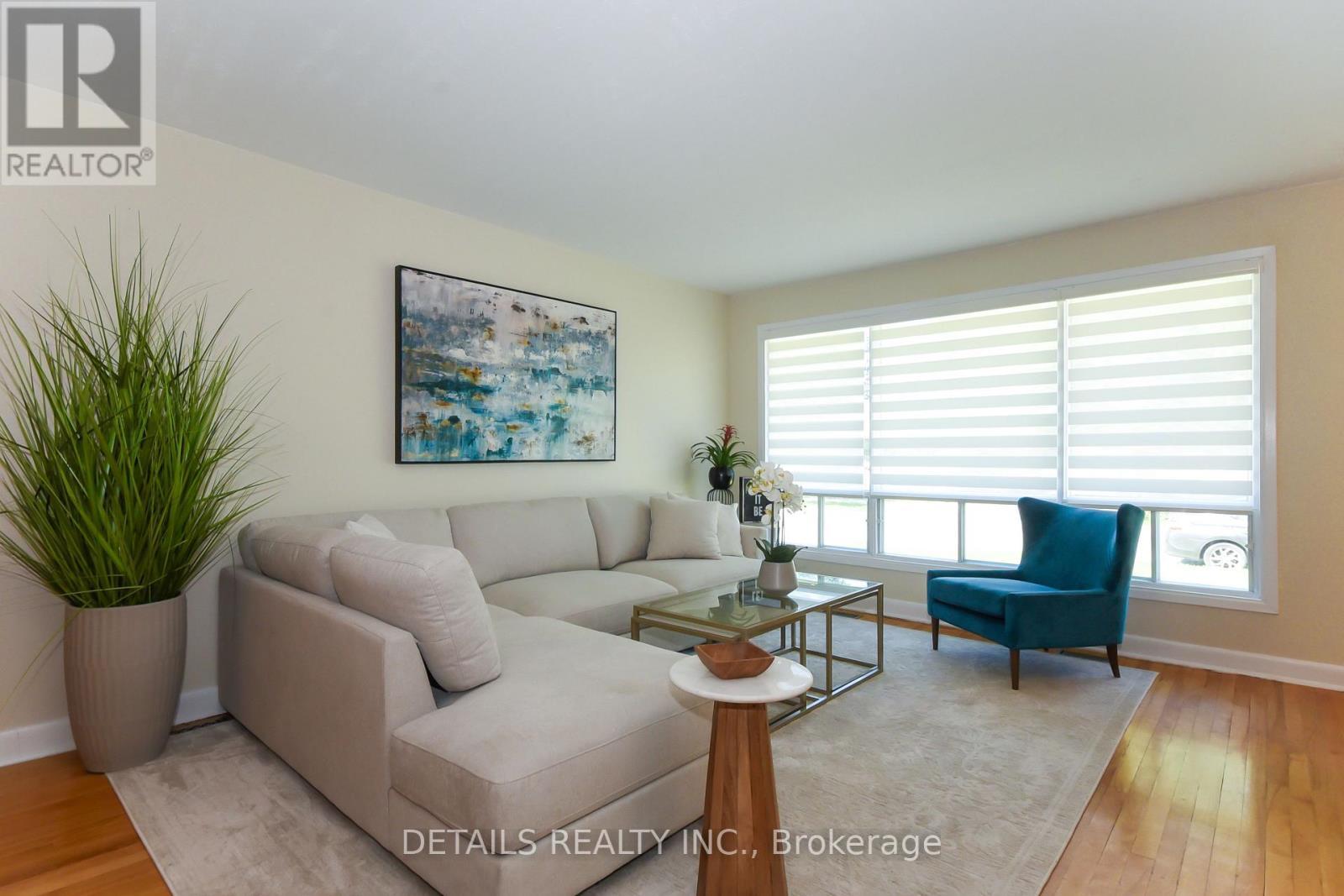 1255 Highgate Road, Ottawa, ON