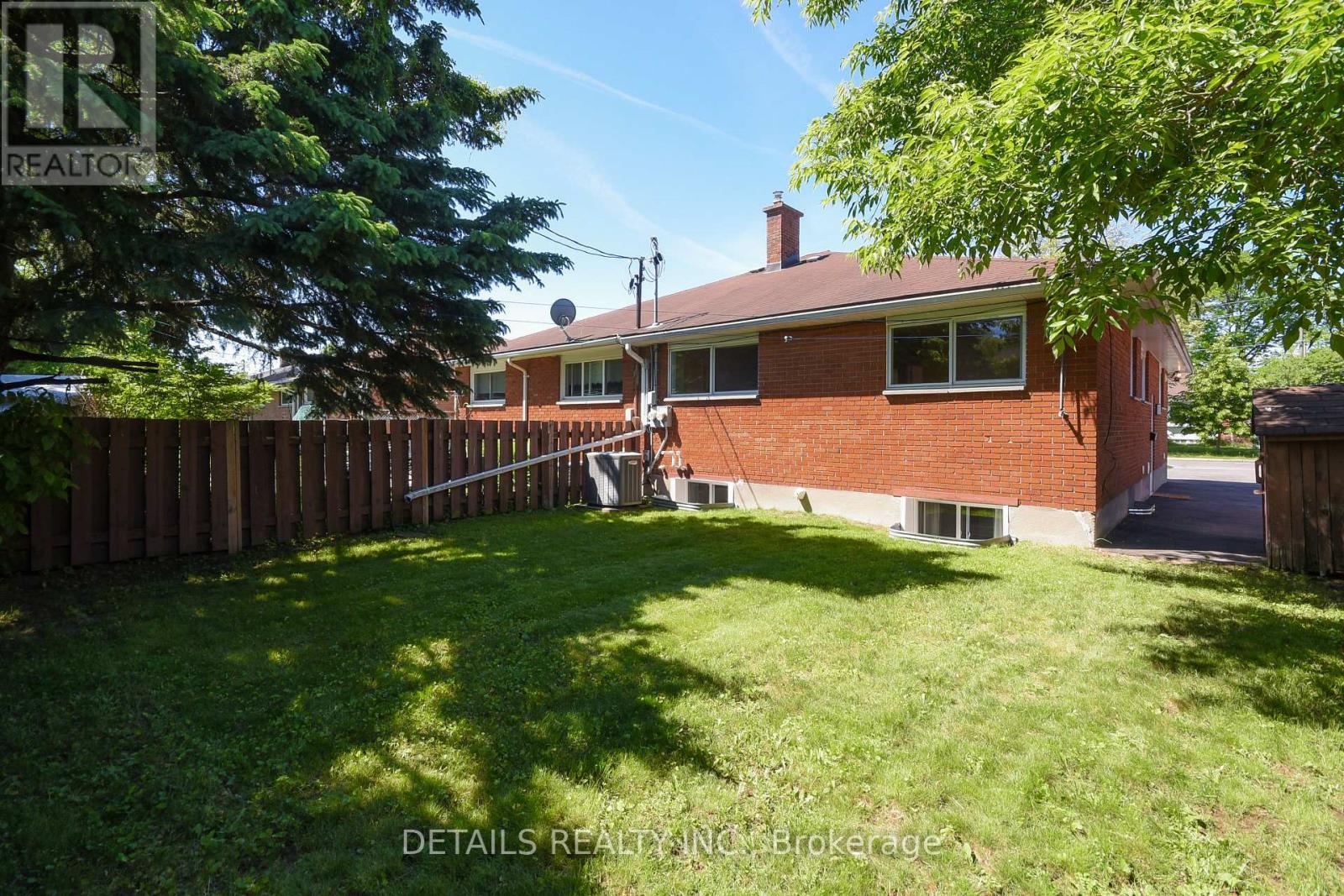 1255 Highgate Road, Ottawa, ON