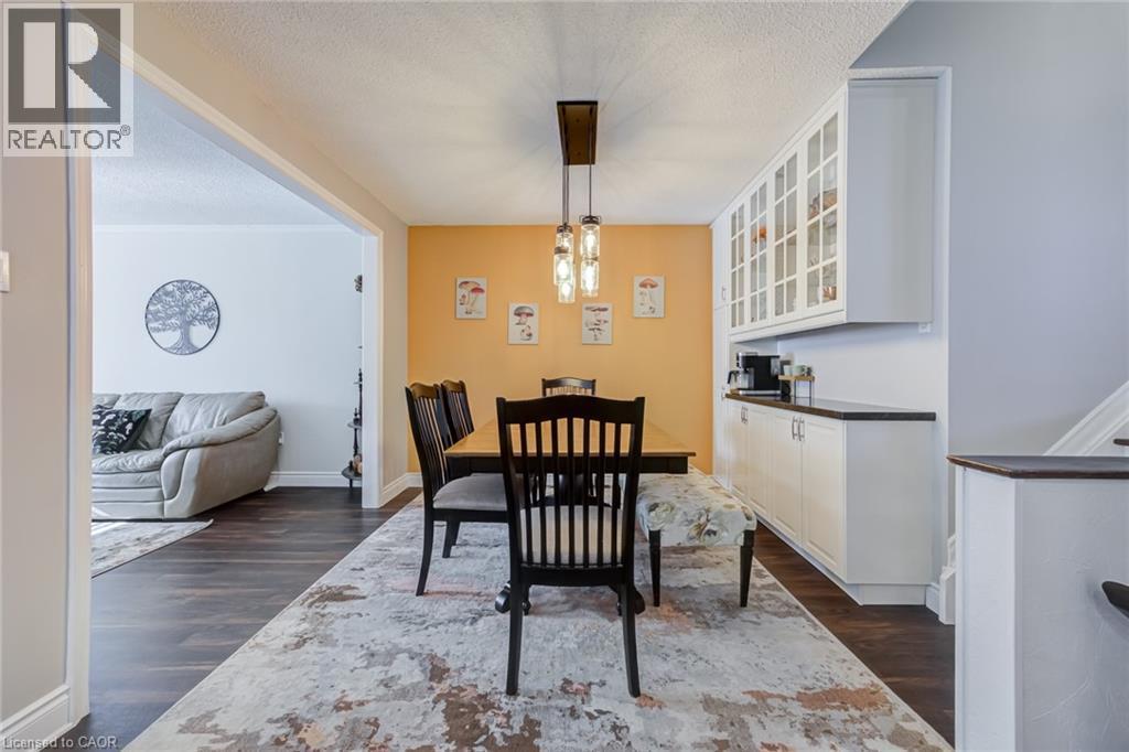 2348 Malcolm Crescent, Burlington, ON