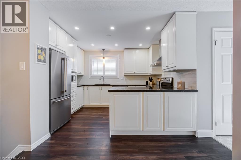 2348 Malcolm Crescent, Burlington, ON
