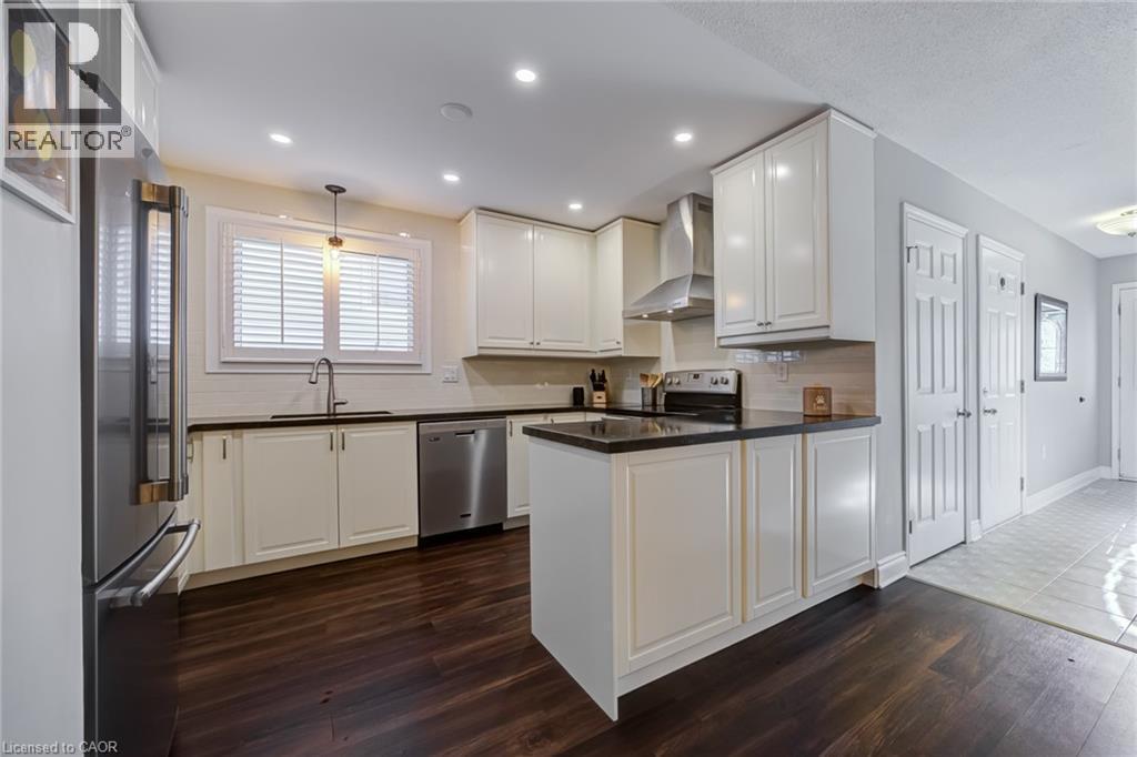 2348 Malcolm Crescent, Burlington, ON