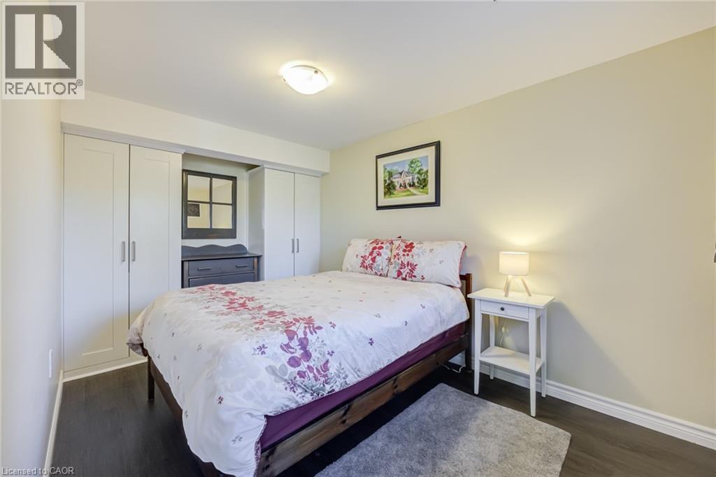 2348 Malcolm Crescent, Burlington, ON