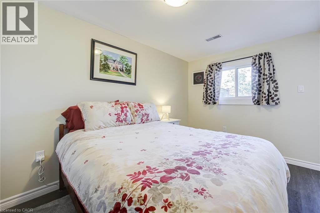 2348 Malcolm Crescent, Burlington, ON