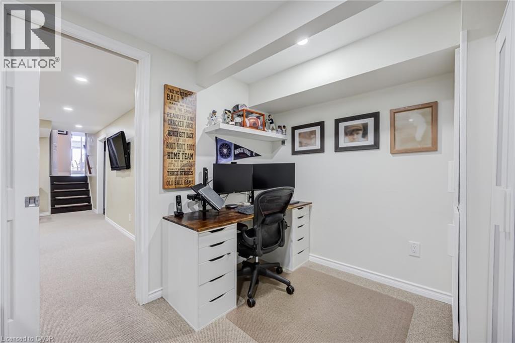 2348 Malcolm Crescent, Burlington, ON