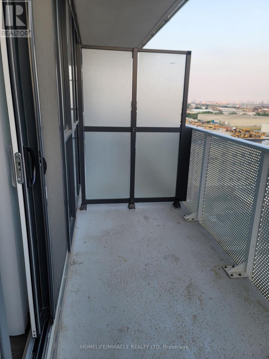 1212 - 28 Interchange Way, Vaughan, ON