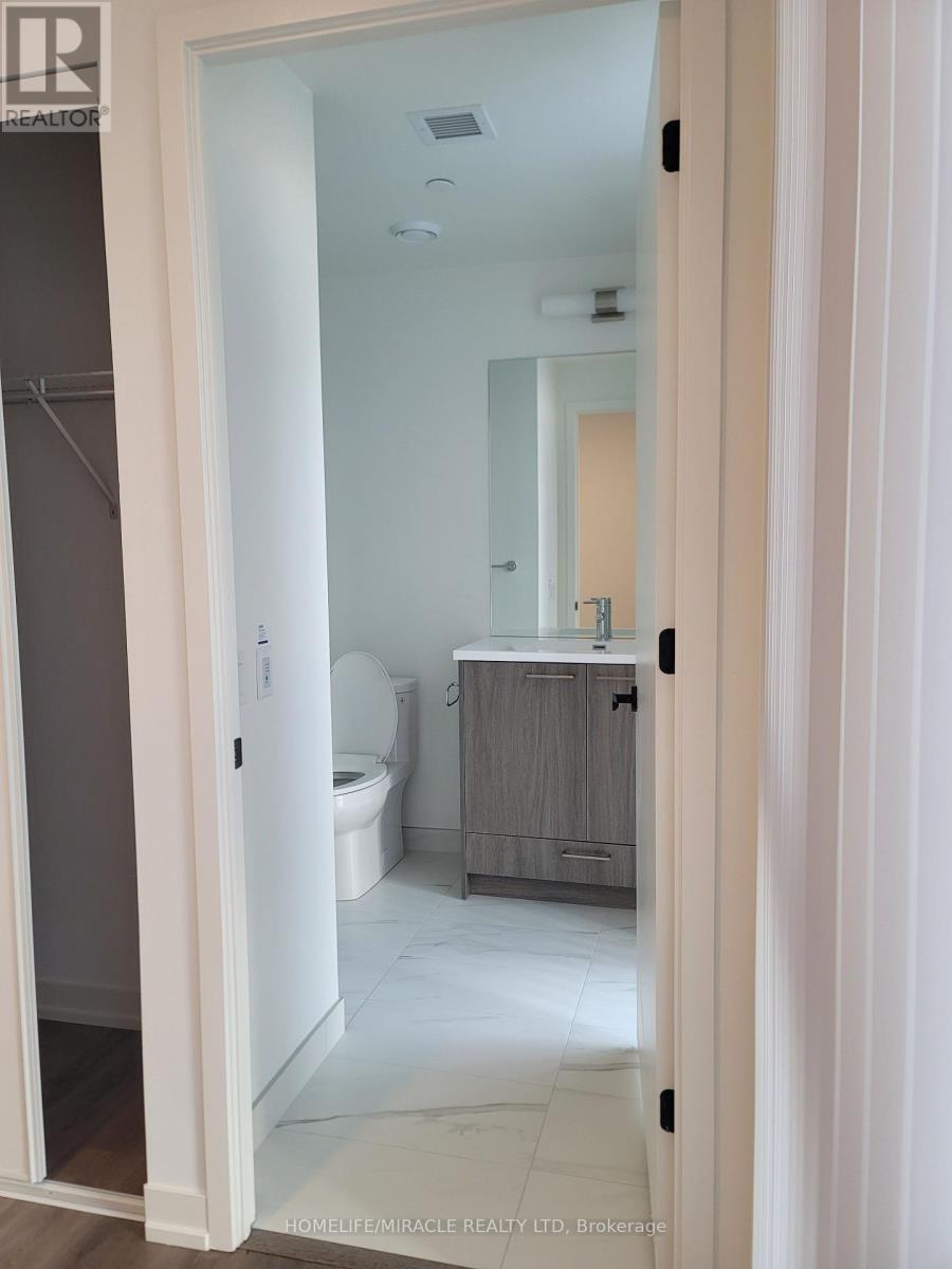 1212 - 28 Interchange Way, Vaughan, ON