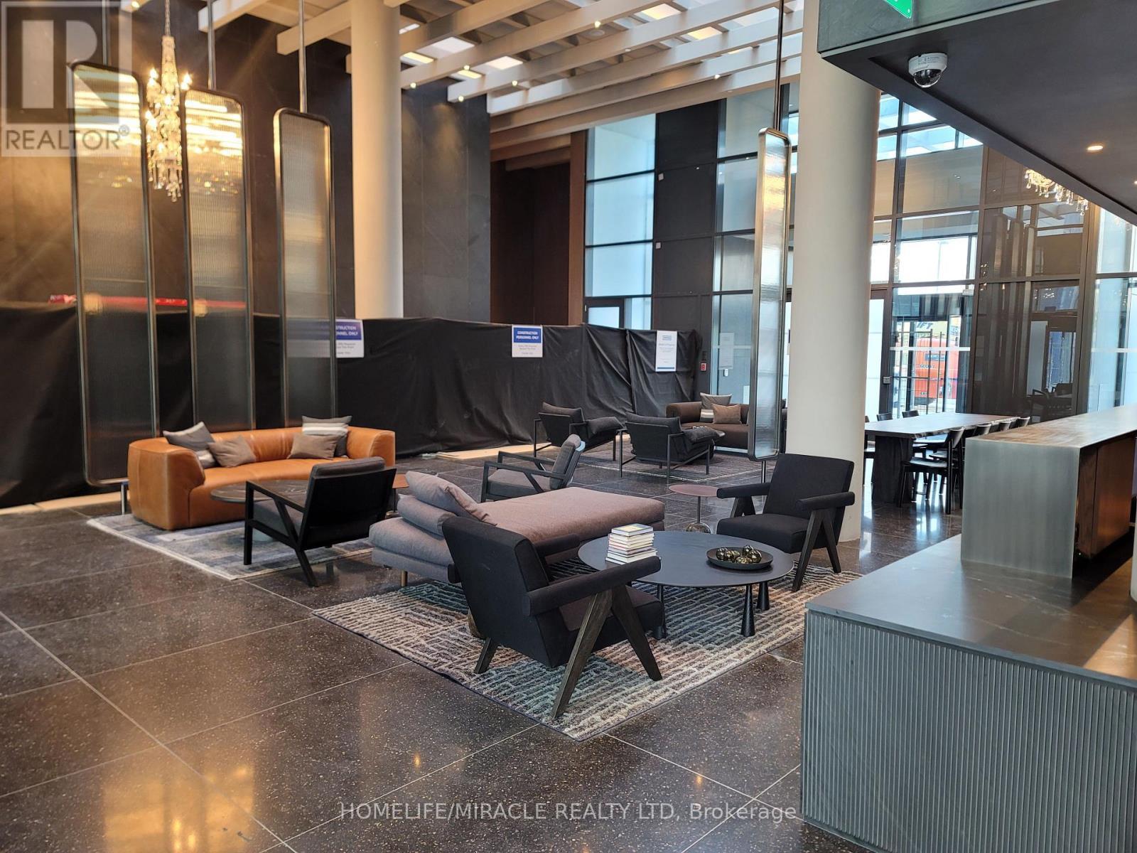 1212 - 28 Interchange Way, Vaughan, ON