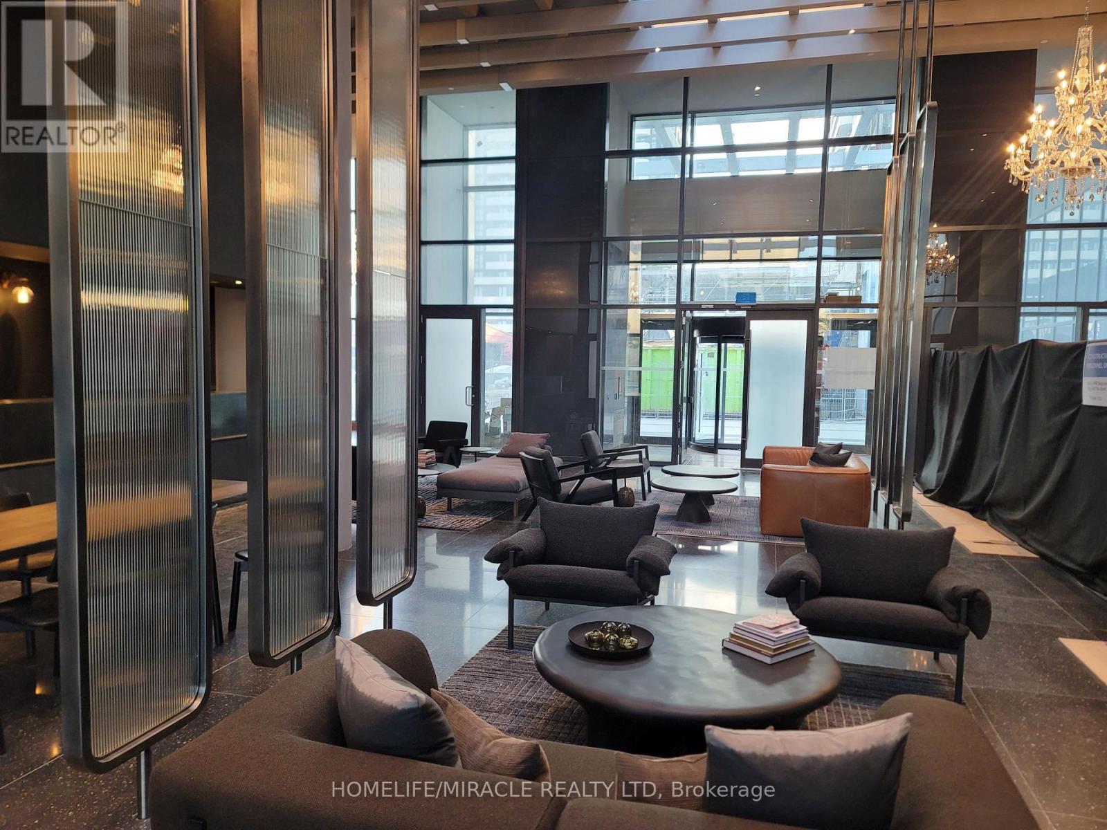 1212 - 28 Interchange Way, Vaughan, ON