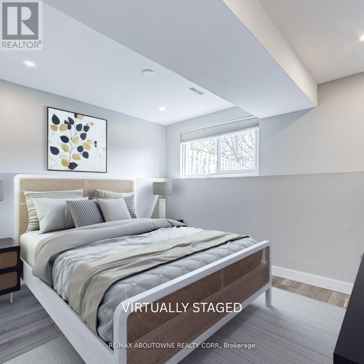 2367 Middlesmoor Crescent, Burlington, ON