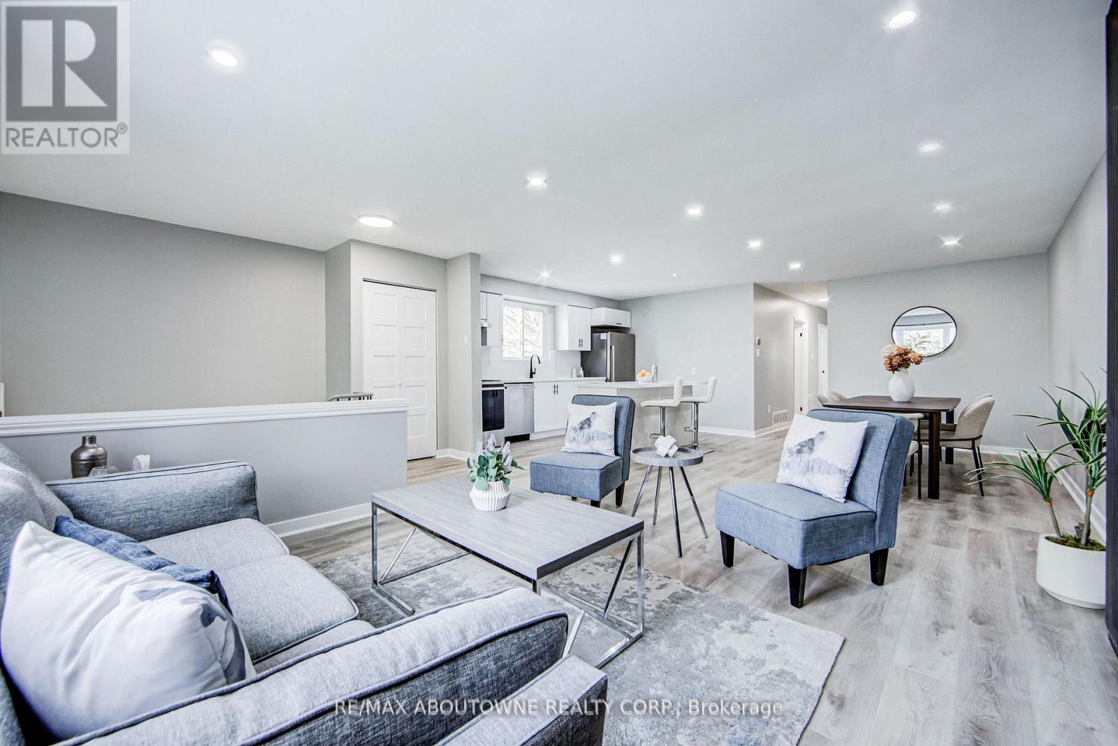 2367 Middlesmoor Crescent, Burlington, ON