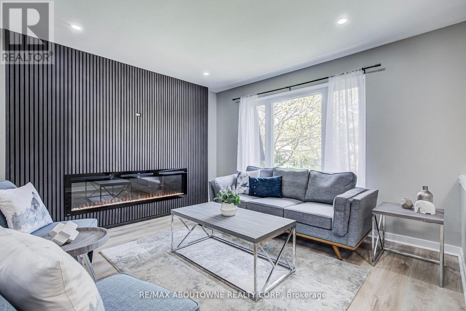 2367 Middlesmoor Crescent, Burlington, ON
