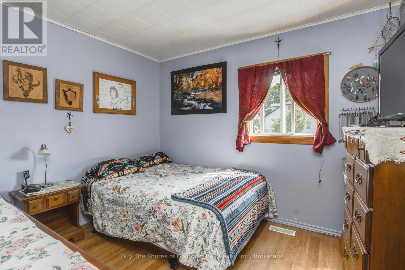17 Balm Beach Road E, Tiny (Perkinsfield), ON