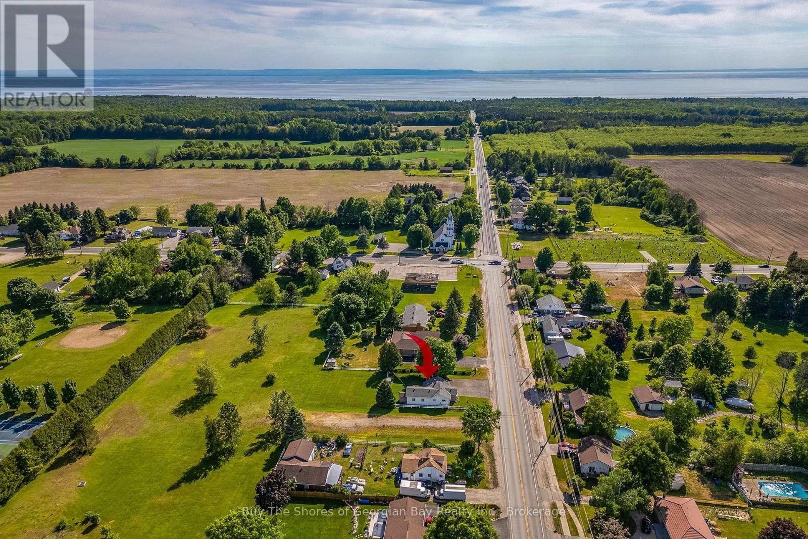 17 Balm Beach Road E, Tiny (Perkinsfield), ON