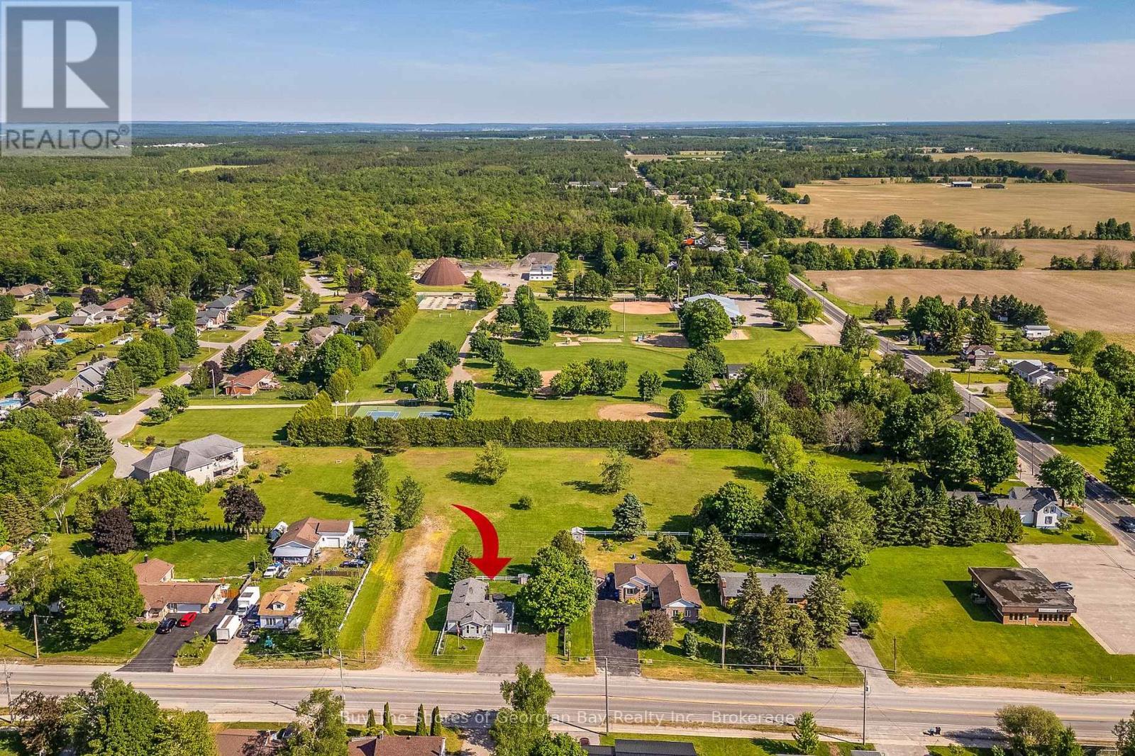 17 Balm Beach Road E, Tiny (Perkinsfield), ON