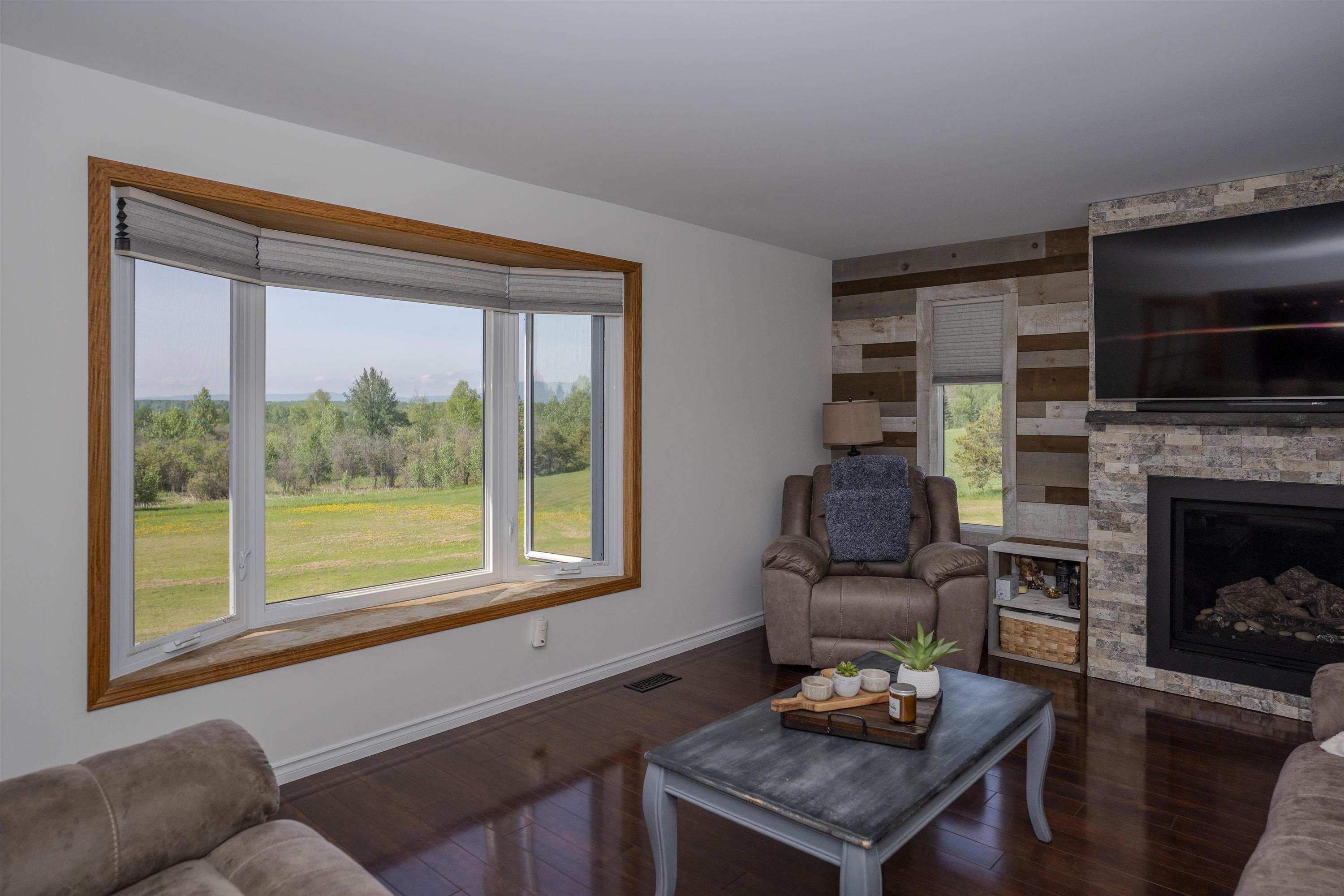 41 Fraser Road, Thunder Bay, ON