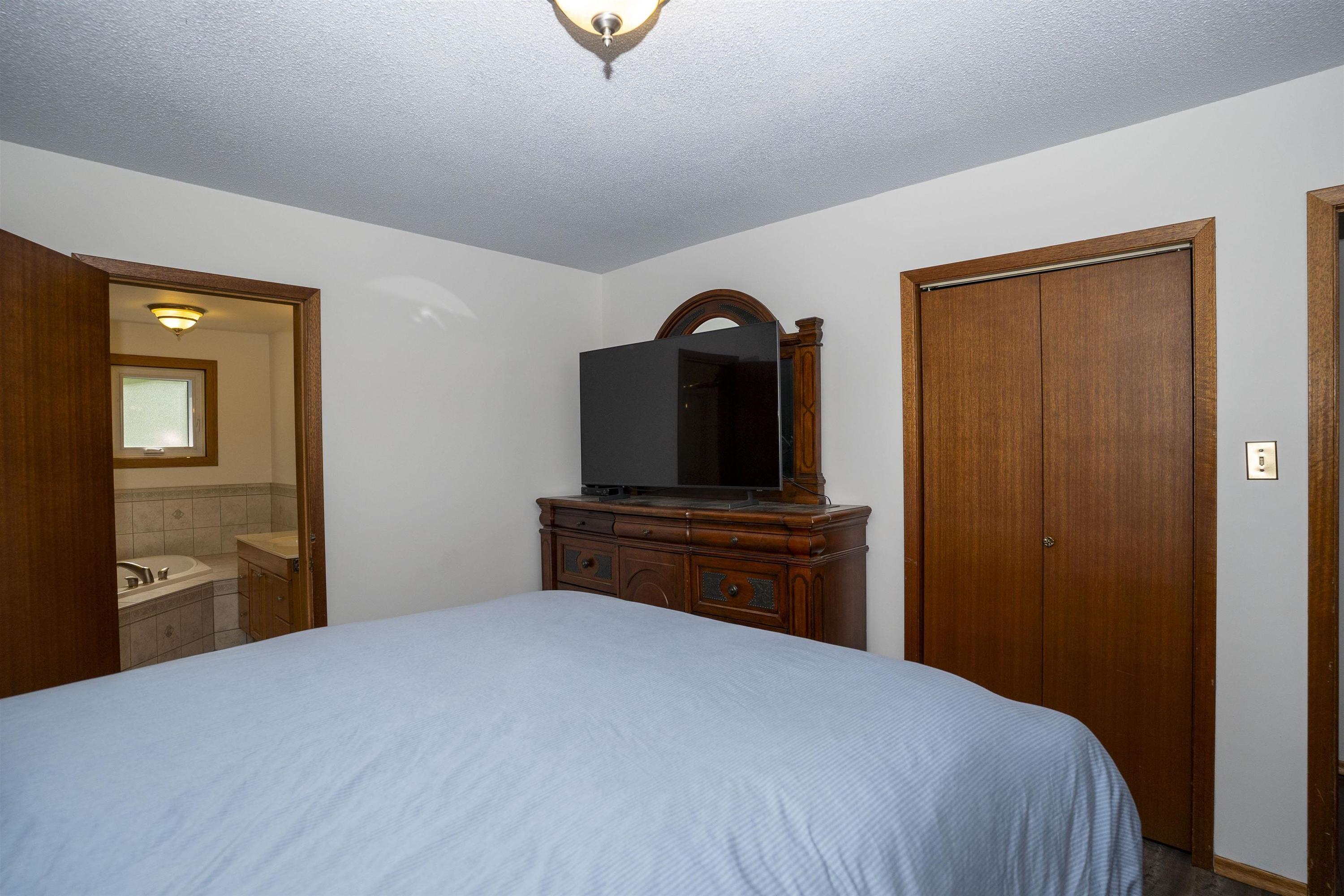 41 Fraser Road, Thunder Bay, ON