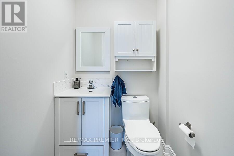 2 Grace Crescent, Barrie, ON