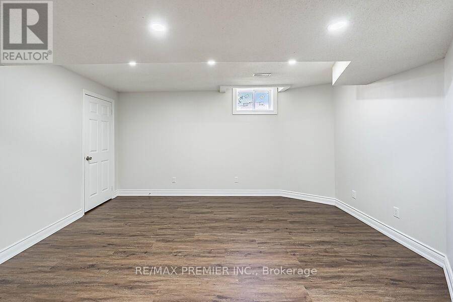 2 Grace Crescent, Barrie, ON