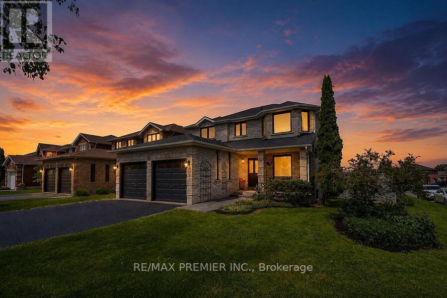 2 Grace Crescent, Barrie, ON