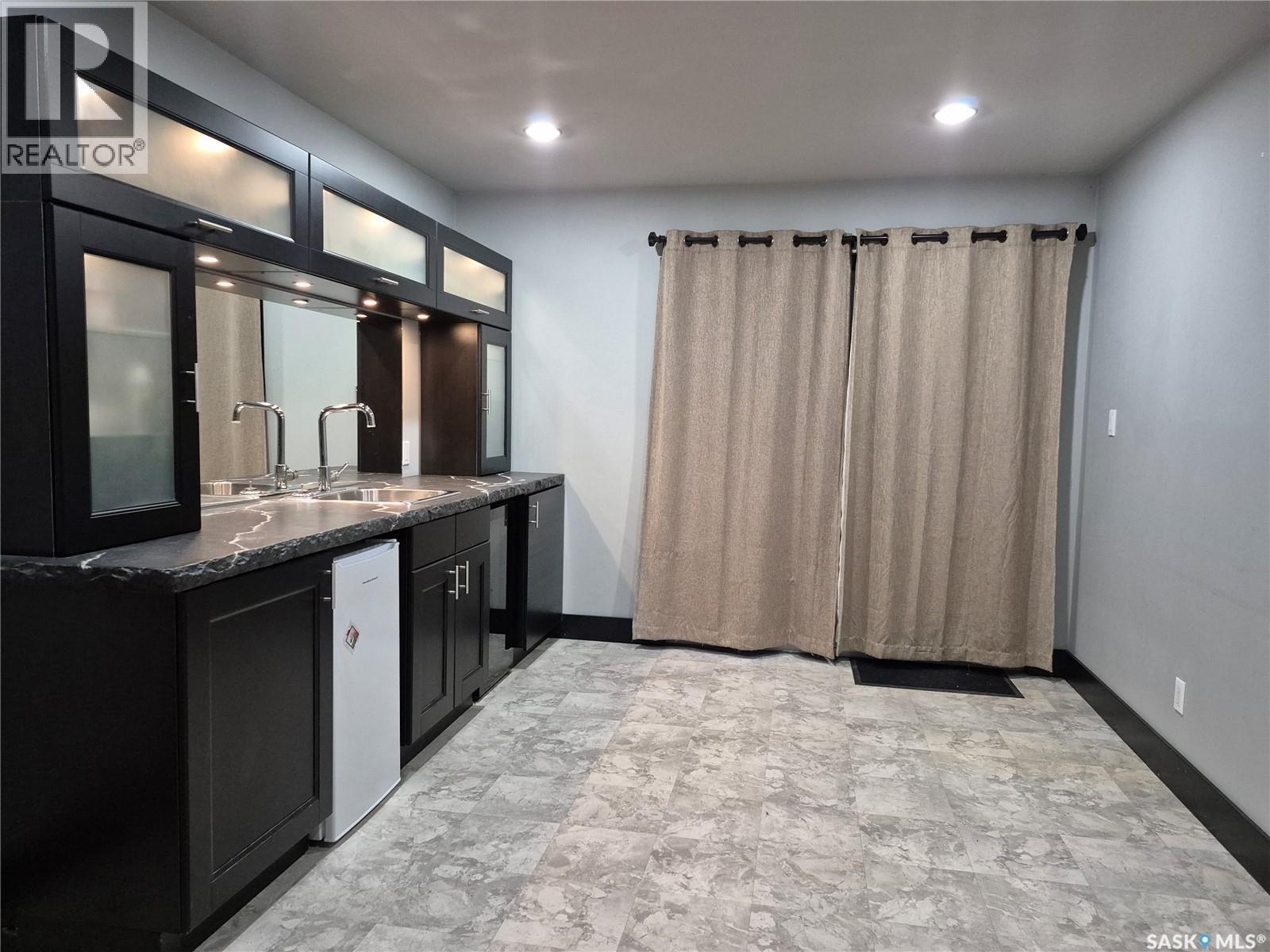 826 Chaplin Street E, Swift Current, SK
