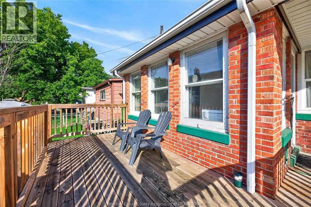 1104 Ellis St E, Windsor, ON