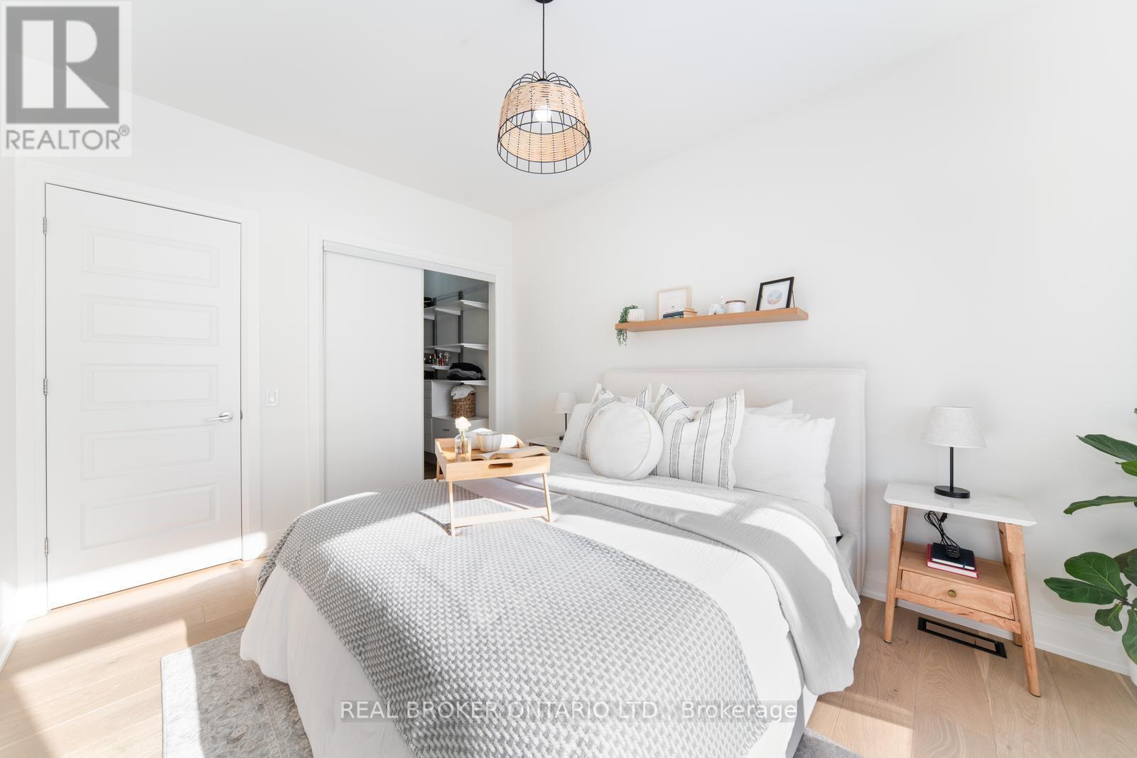 48 - 8167 Kipling Avenue, Vaughan, ON