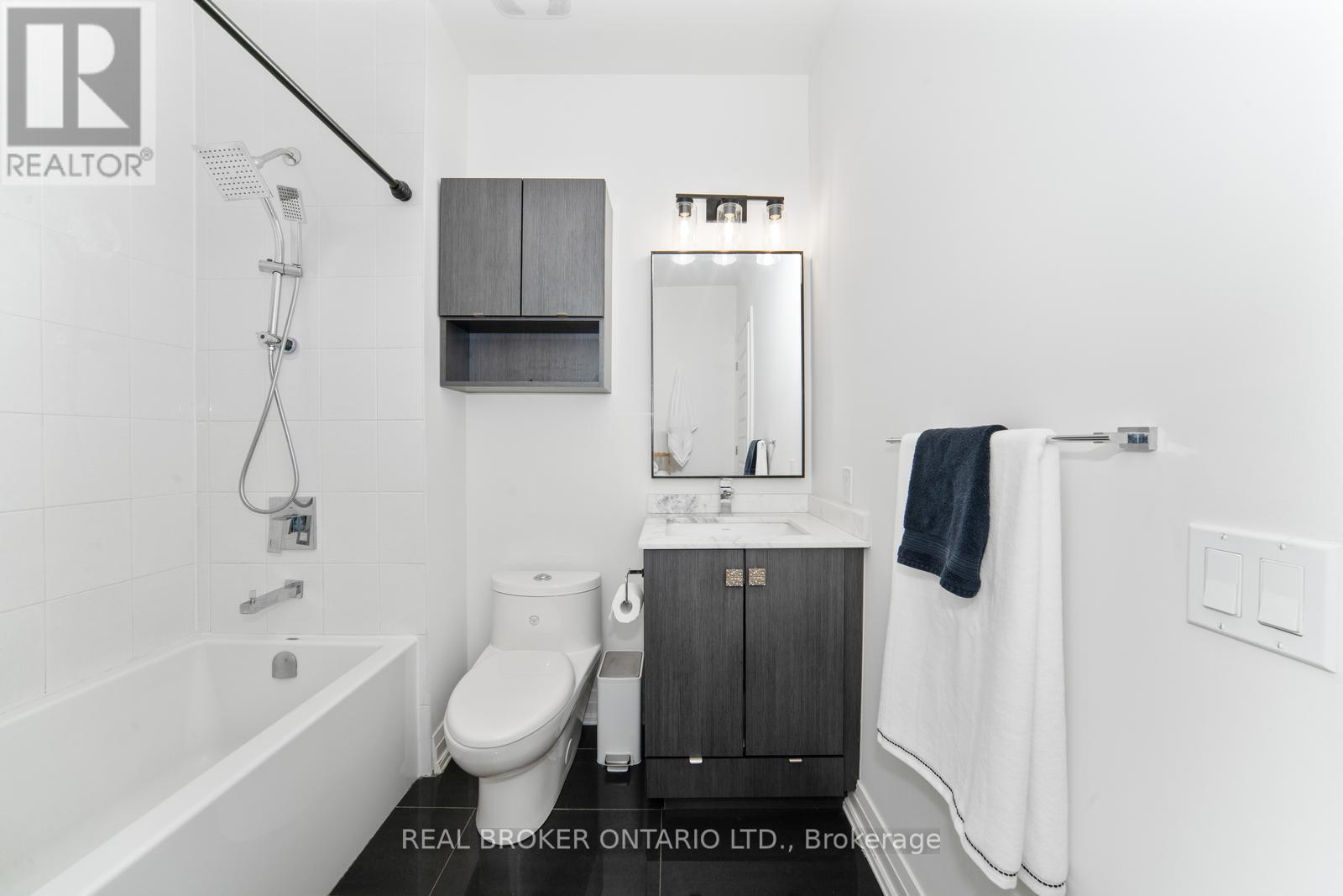 48 - 8167 Kipling Avenue, Vaughan, ON