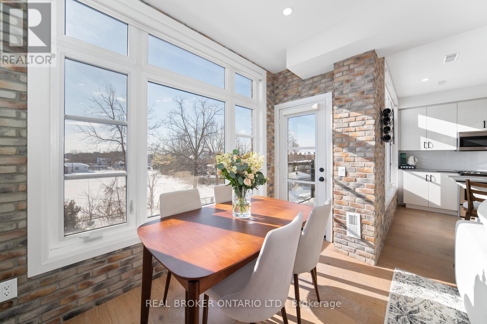 48 - 8167 Kipling Avenue, Vaughan, ON
