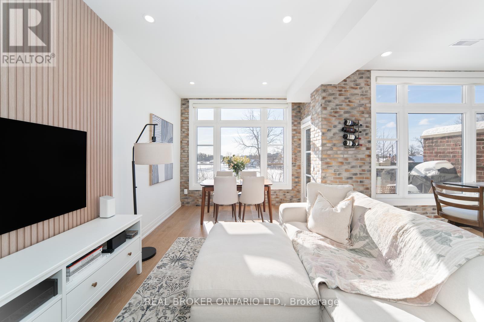 48 - 8167 Kipling Avenue, Vaughan, ON
