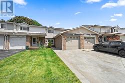 543 DORCHESTER DRIVE Oshawa, ON L1J 6L3