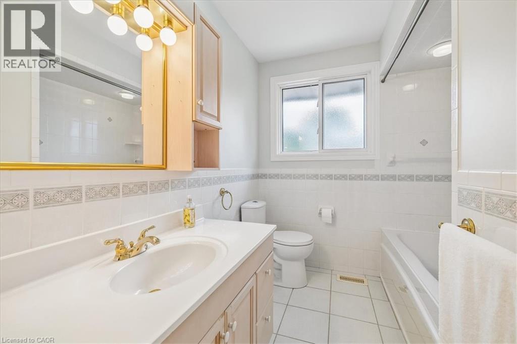 668 Bridle Wood, Burlington, ON
